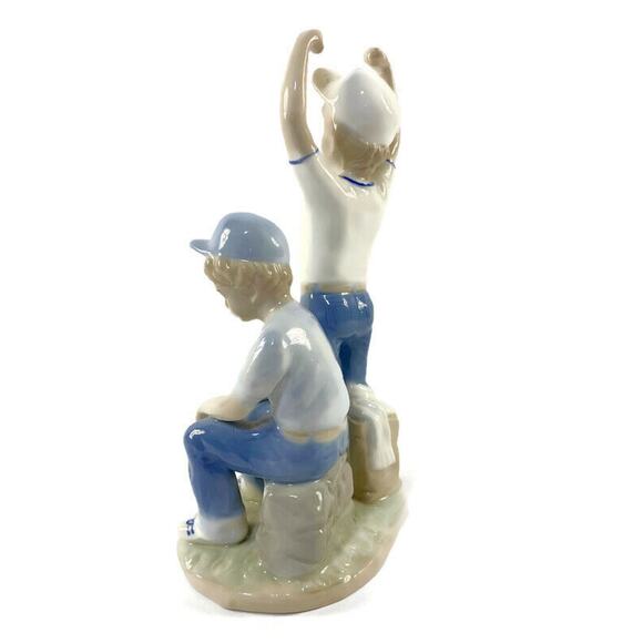 Baseball Winner Looser Figurine Vintage 1989 Paul Sebastian 9" Tall - Picture 5 of 9